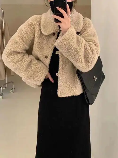 今年冬天第一件一见钟情的羊羔毛