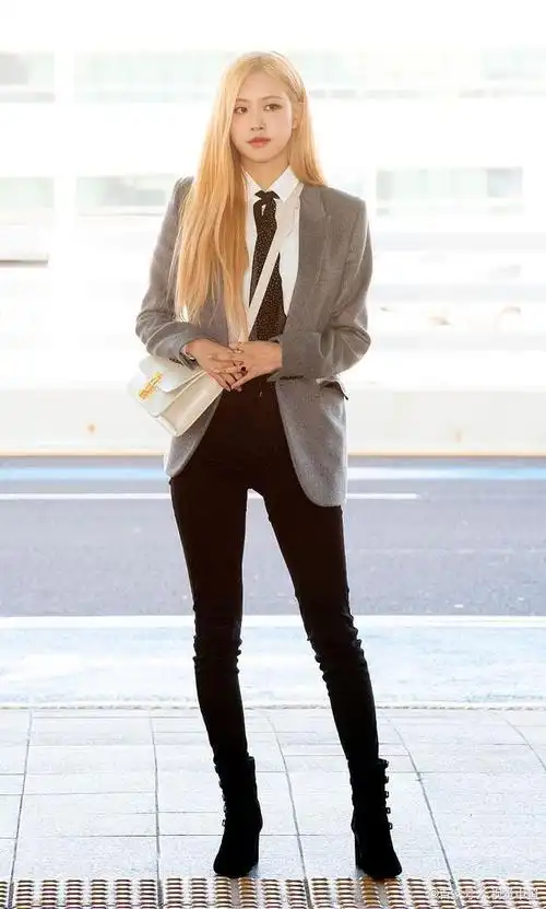 朴彩英舞台魅力超炫很有个人风格