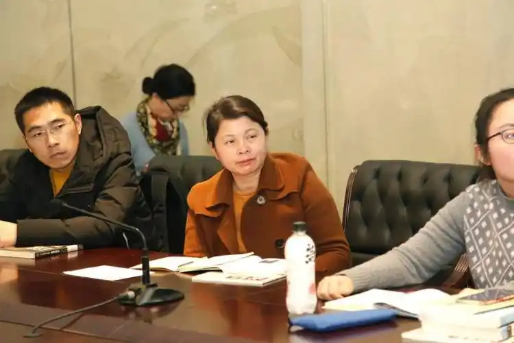 敏读会报道上海的狐步舞