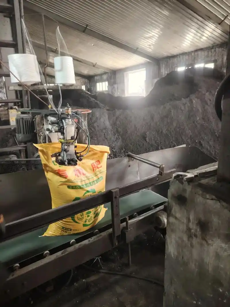 热销纯鸡粪发酵有机肥及有机肥半成品,完全熟化,氮磷钾含量超1 - 抖音