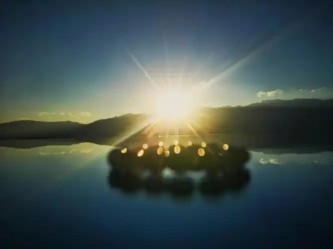 佛光普照与苍山洱海之巅入住大理最美海景房