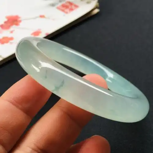 冰种晴底飘花圆条手镯翡翠【55.2mm】