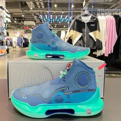 李宁驭帅boa自动系鞋带系统