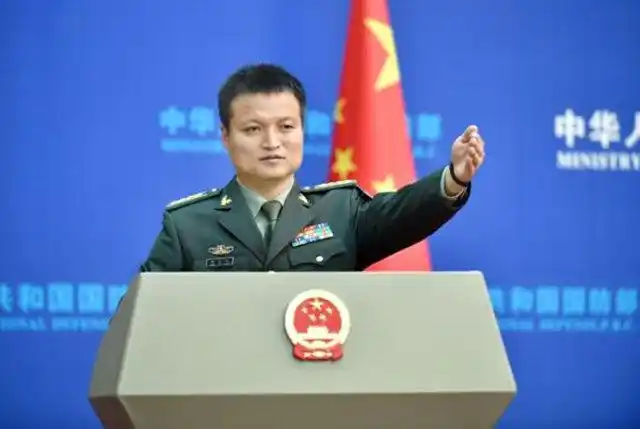 国防部:中国两艘军舰对美舰依法警告