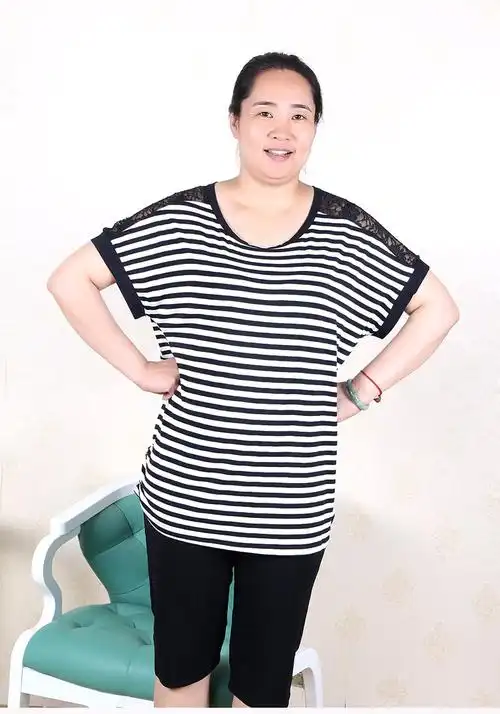 歌辰200斤特大码肥胖女装夏装 黑白条纹莫代尔中长款t恤女短袖nv