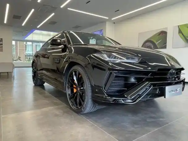 天津港兰博基尼suv越野车p版港口现车|suv|轿跑|豪车_网易汽车