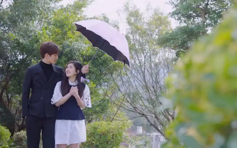 [最动听的事]王以纶&赵露思cut 抒微耳朵教你如何假装秀恩爱 假笑cp