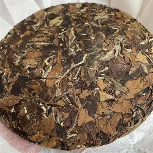 福鼎白茶虎年纪念饼2014年贡眉枣香味礼盒装