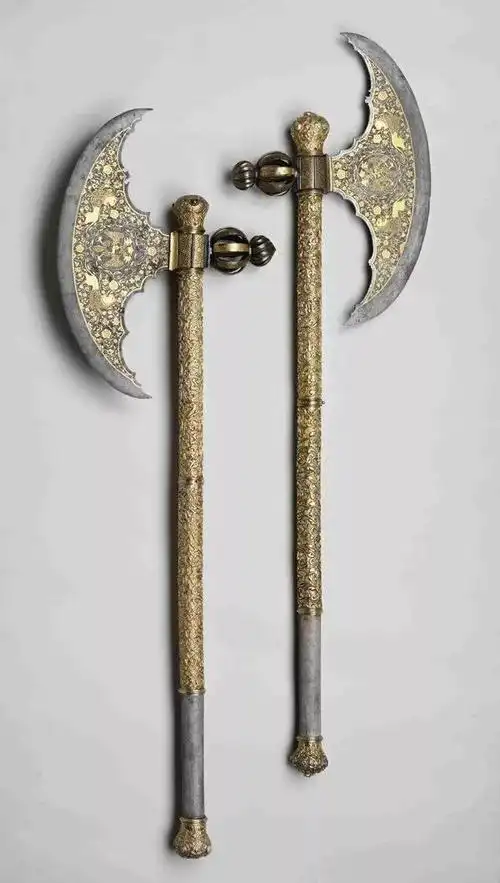 十八般花样儿的兵器谱里,就数它威风得过头