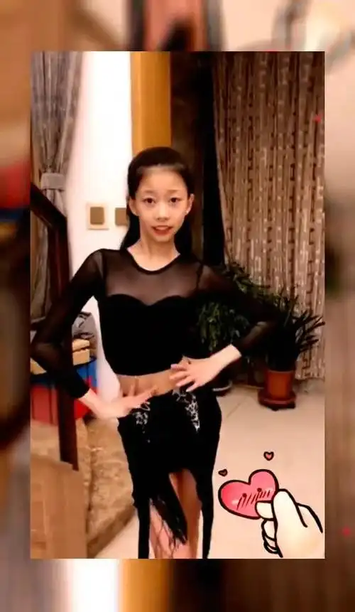 墨男友舞伴李茉晗来了是不是也是我们的宝藏女孩拉丁舞