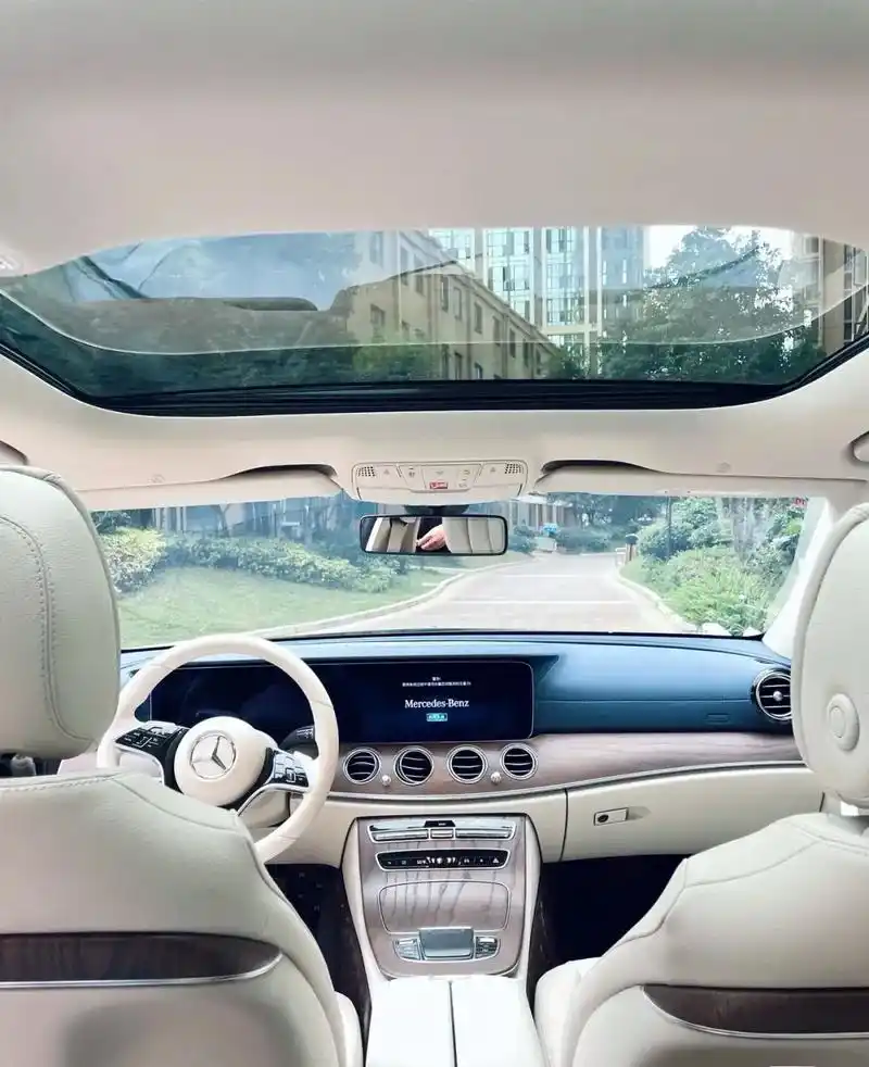 长沙奔驰e300l游艇蓝内饰9797.梅赛德斯—奔驰  e3 - 抖音