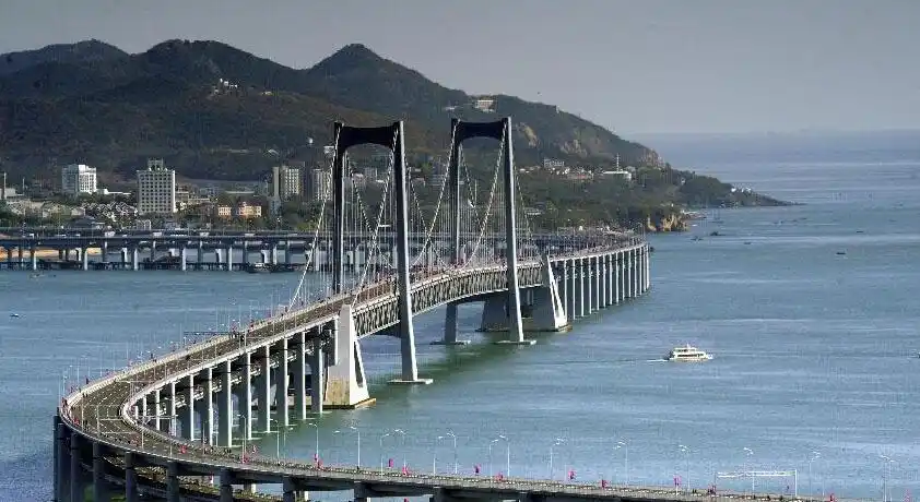 盾基建材推荐:大连星海湾跨海大桥于10月30日正式通车