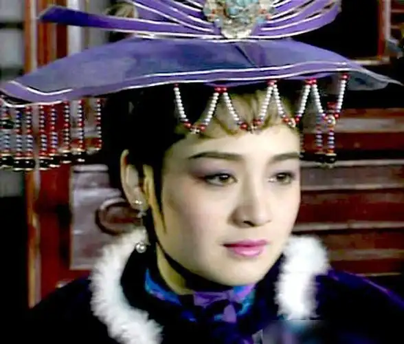 《雪山飞狐》播出三十年,演员们有的当上院士,有的息影经商|袁紫衣