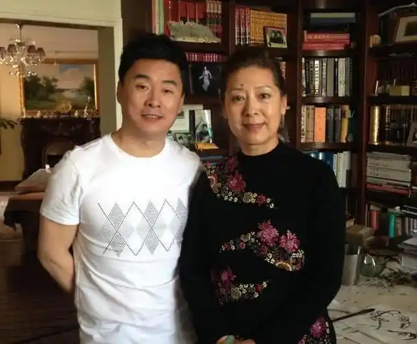 国家一级演员关牧村,被前夫家暴离婚,45岁二婚被宠成"国宝"|关牧村|王