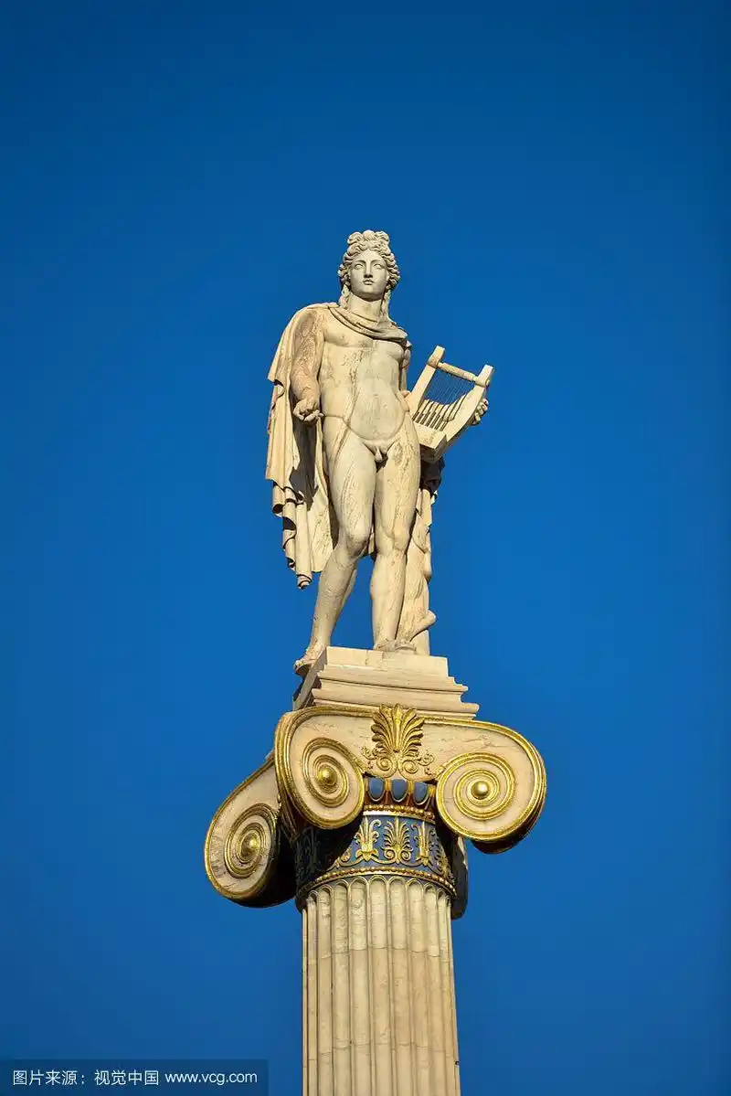 雅典学院阿波罗像