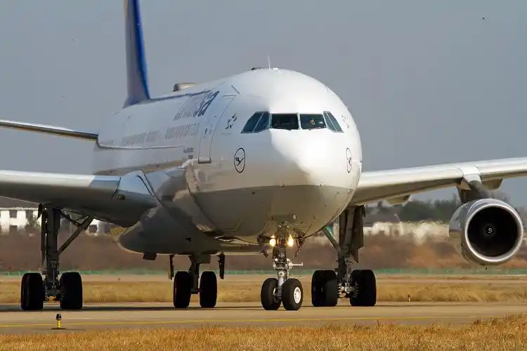 空中客车airbus a340客机细节图片(11p)