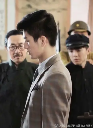 李九霖|隐形守护者肖途