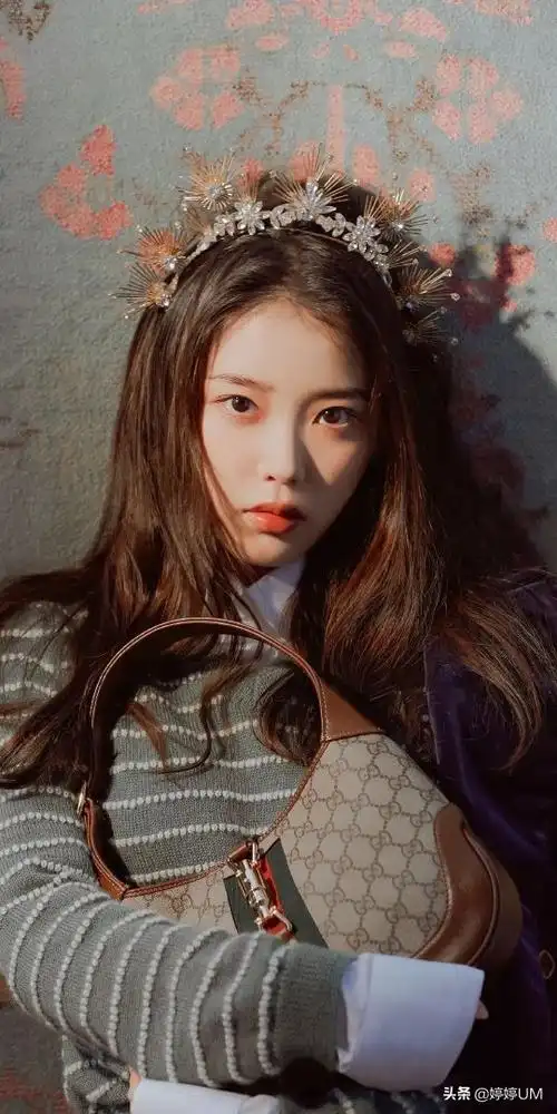 67李知恩最惊艳的照片壁纸高清(iu最惊艳的几张全身图)_页君集