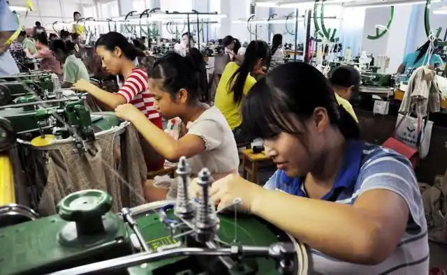 为了能找到老婆而进电子厂打工看把年轻人逼成啥样了