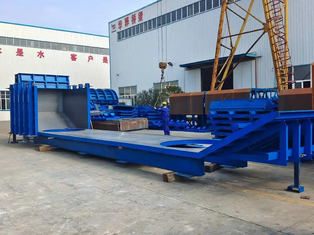 宣泾一期盖梁模板二次整体试拼装中