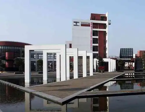 上海工艺美术职业学院