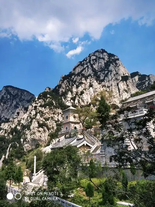 中岳嵩山之旅,阅读大自然的雄浑与壮美.