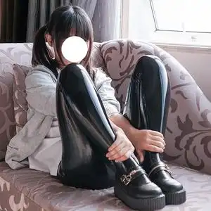 如何制作乳胶蝙蝠侠服装(过年送女朋友礼物)_大全-幸福起航