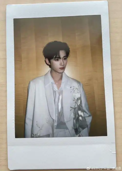 丁程鑫 林芊##林芊是谁