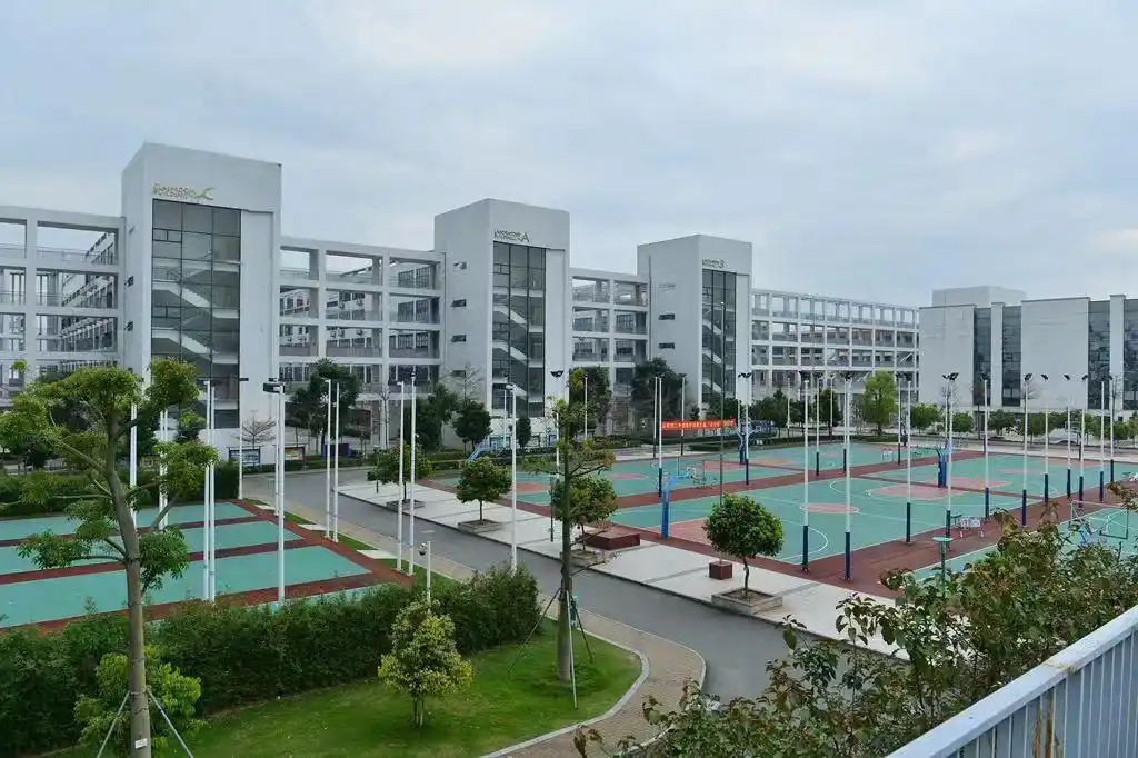 深晚报道|等你来!深圳第二外国语学校本周六举行校园开放日