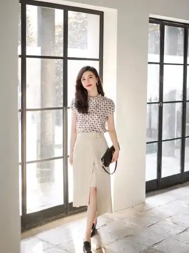 小个子女生夏季穿搭指南印花衬衫搭配高腰阔腿裤显高显瘦