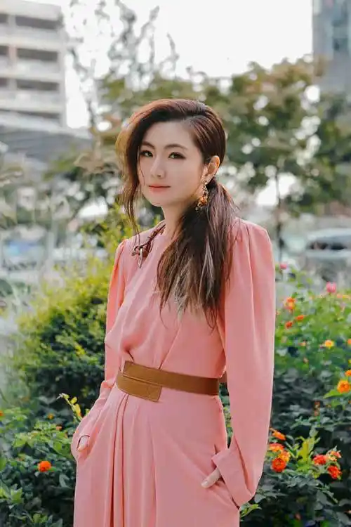 任家萱面相分析 安以轩的面相