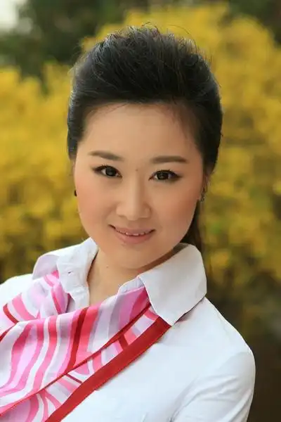 主持人大赛十强出炉赵亚琪成网络投票人气王