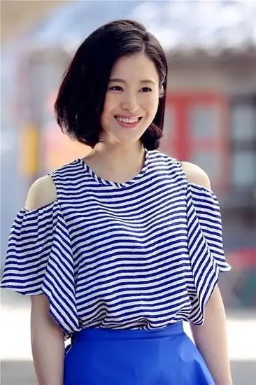 今晚19:35分,由青年演员林伊婷主演的都市情感励志大剧《跟我回家》将