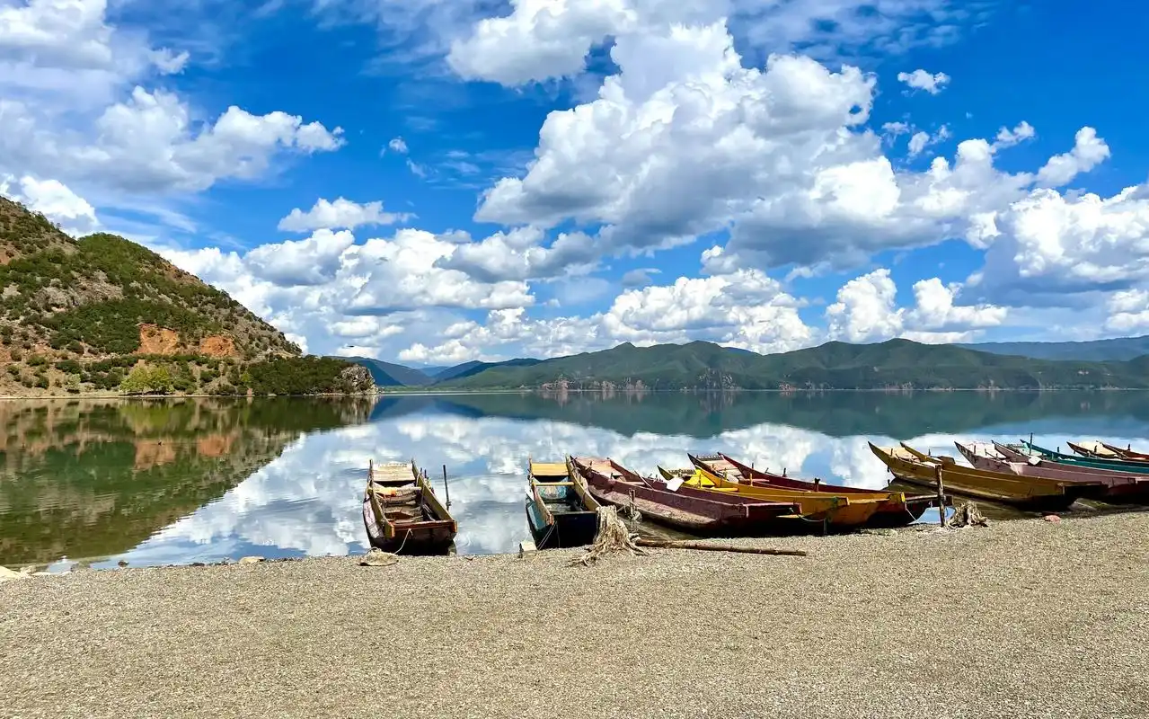 泸沽湖 ##我的摄影日记 #一起拍春天  泸沽湖景区 - 抖音