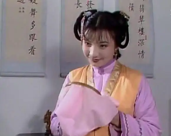 薛宝钗丫鬟莺儿的名字,其实暗示了她的命运