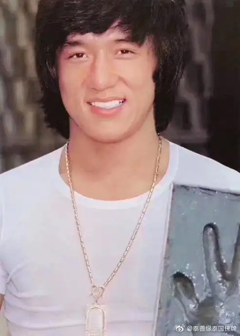 洪金宝,成龙,甄子丹有成就的名人都离不开信仰离不开佛牌进军国际电影