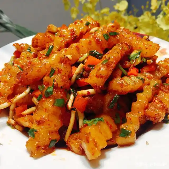 狼牙土豆条,贵州毕节人的做法,给你不一样的视觉和味觉体验!