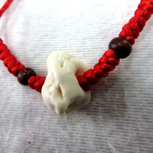 儿童宝宝配饰 猪惊骨编织 红绳手链 压惊厂家自编大量批发