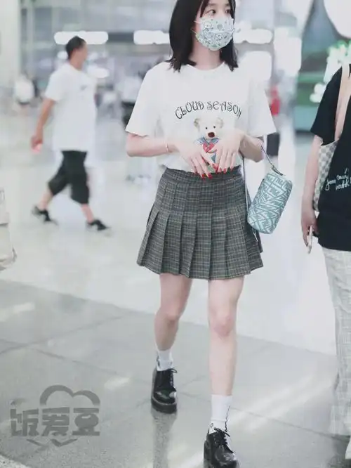 99年小花机场look76宋雨琦797979