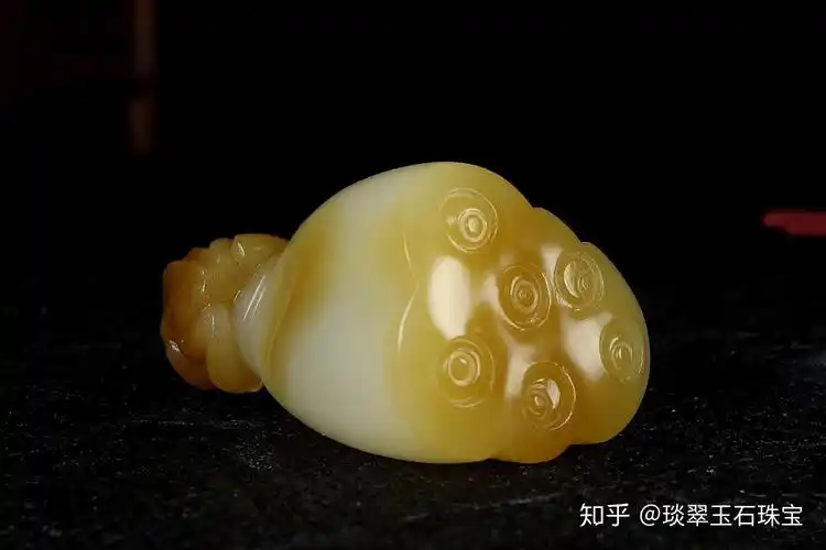 和田软玉糖皮色的描述方法