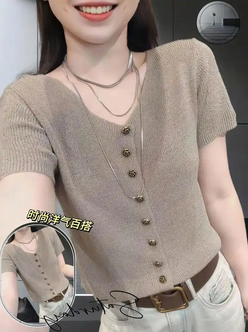 今年最流行的款式,纽扣领