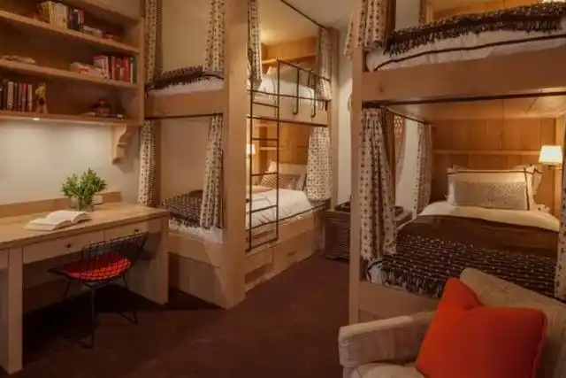 大学宿舍中,聪明的学生都会选择上铺,过来人告诉你原因