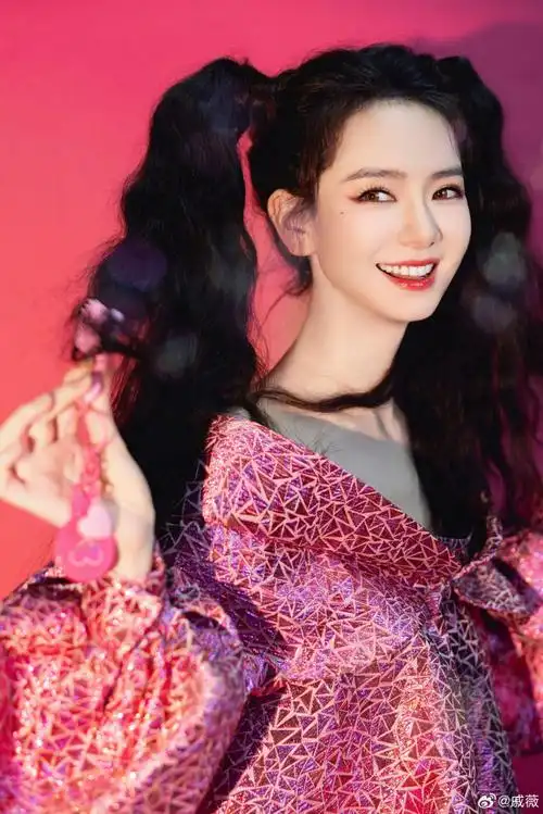 火星情报局##戚薇lookbook##戚薇时尚图鉴