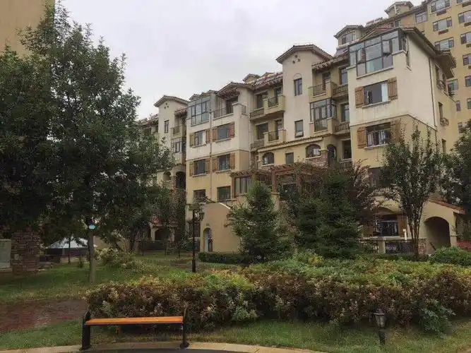 盛世公馆3室2厅2卫56万元