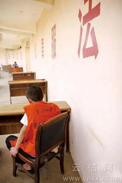 4名少年街头围殴女精神病人致死 最高领刑12年