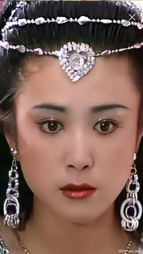 封神榜片场妲己傅艺伟发飙为什么要加吻戏他都多老了