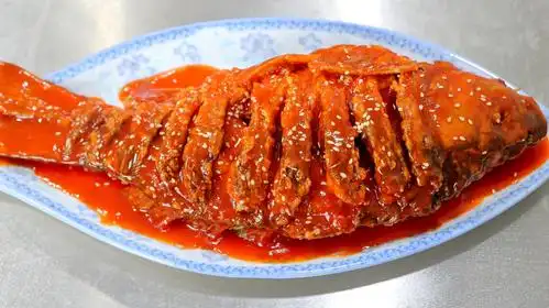 "糖醋鱼"的经典做法!大厨分享详细操作技巧,简单好吃,收藏了