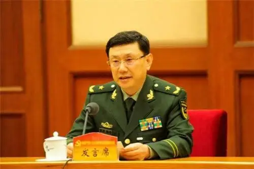 全国人大代表,武警北京总队政委刘振所.