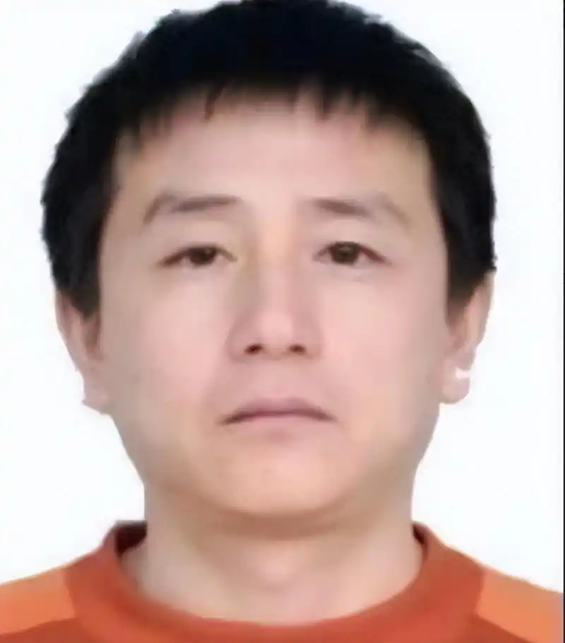 纪实:"土皇帝"肖作军:靠政法委书记霸占小城25年小弟替坐牢