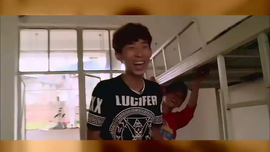 变形计富二代让全班挨个闻臭球鞋这怪癖也是没谁了